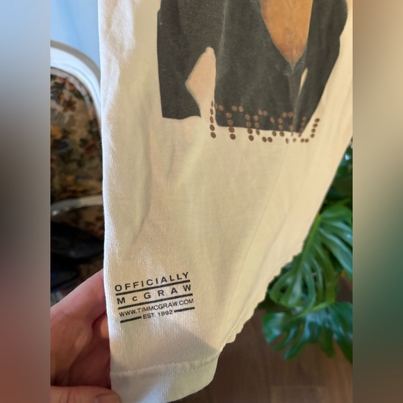 Y2K Vintage Tim McGraw 2005 Tour Tee - Picture 5 of 5